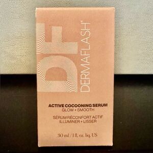 COPY - DERMAFLASH HYDRAFLASH COCOONING SERUM
Smoothing, Firming + Depuffing Se…